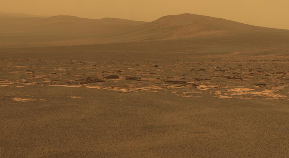 Часть западного края кратера Индевор на снимке, сделанном марсоходом «Оппортьюнити».