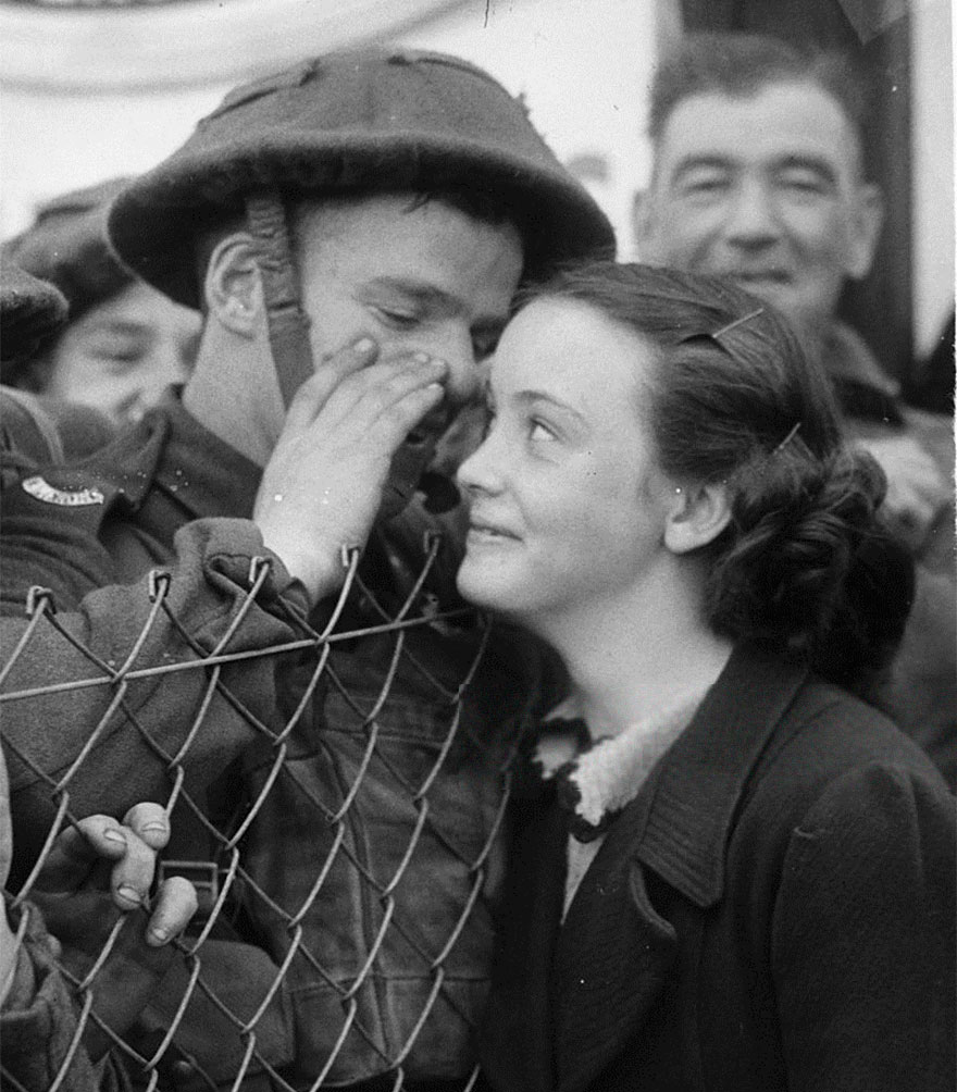 Словам любви нет никаких преград, 1939