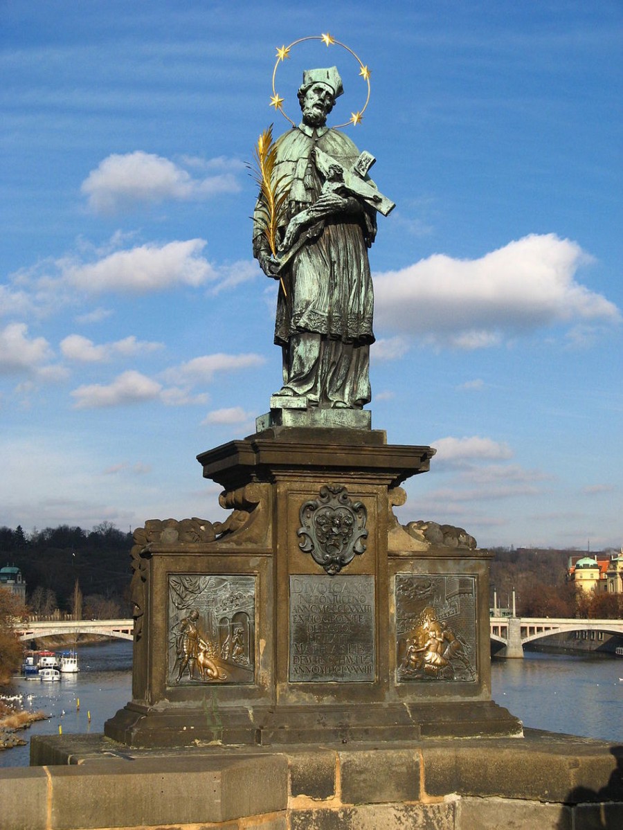 Статуя Яна Непомуцкого (Карлов мост, Чехия)