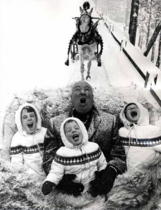 Альфред Хичкок играет с внуками, 1960.