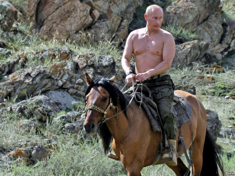 Путин на коне