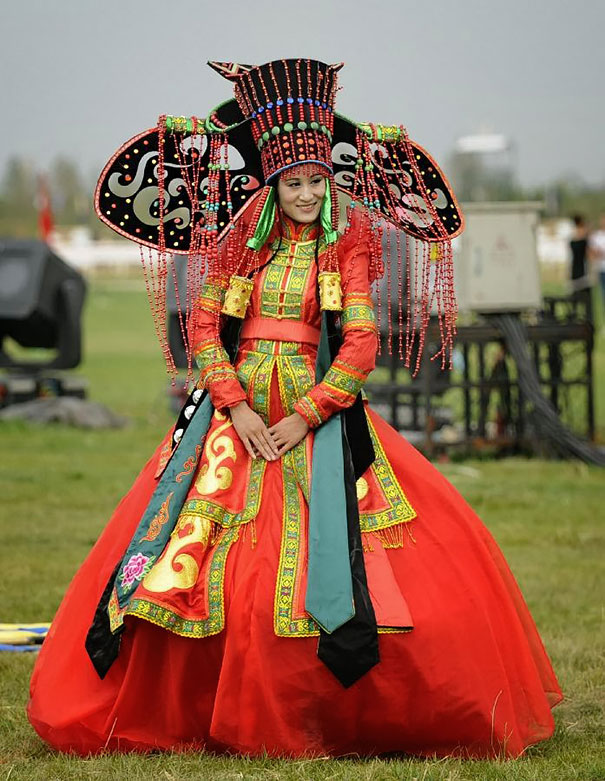Невероятное платье для монгольской невесты