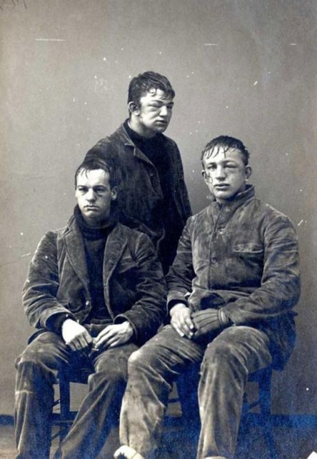 Студенты Принстонского университета после игры в снежки, 1893.