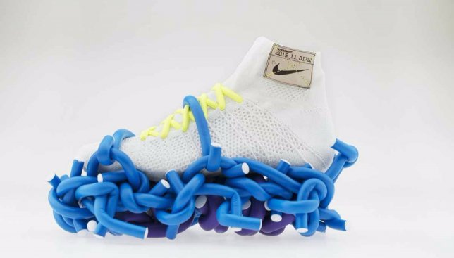 Nike придумали странные кроссовки: они напечатаны на 3D принтере (Фото)